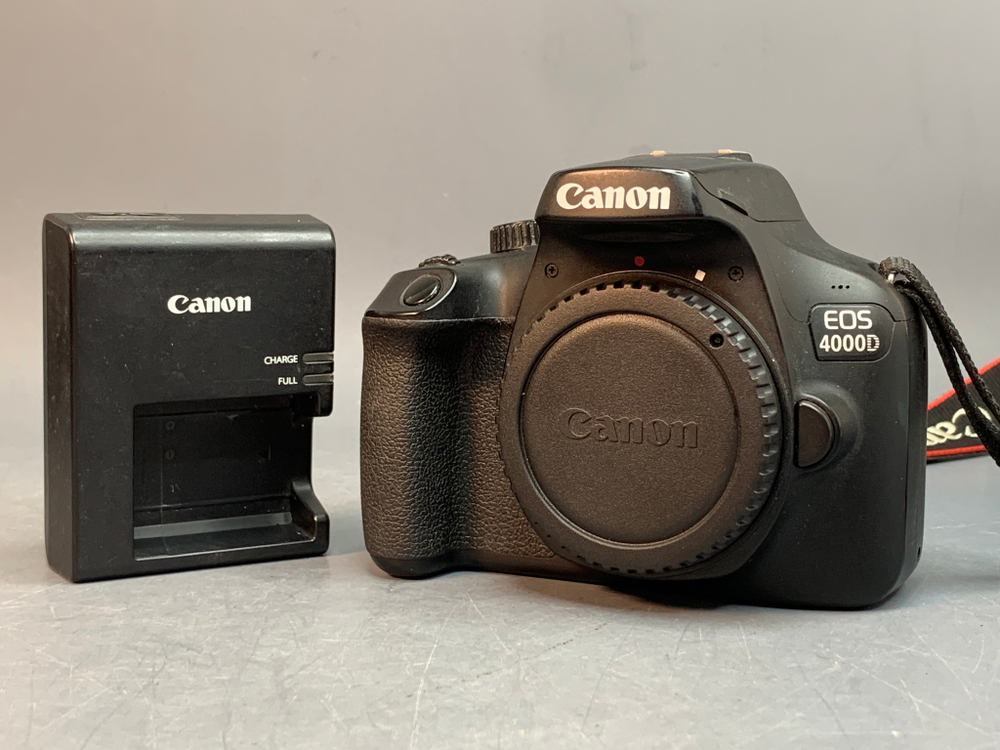 Canon EOS 4000D Body 19.300 кадров