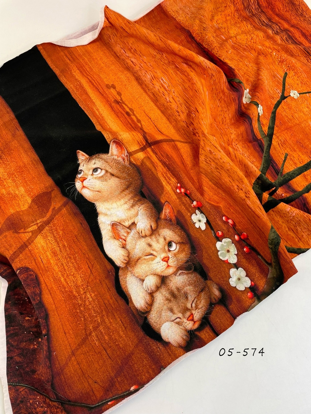 КОТЯТА НА ДЕРЕВЕ - Футер 2х-нитка с лайкрой, компакт пенье (к1 высота купона 55см, обрезан снизу)