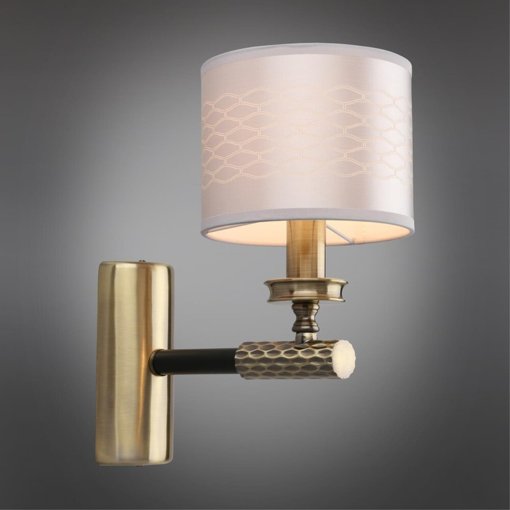 Настенный светильник Omnilux Albinia OML-57301-01