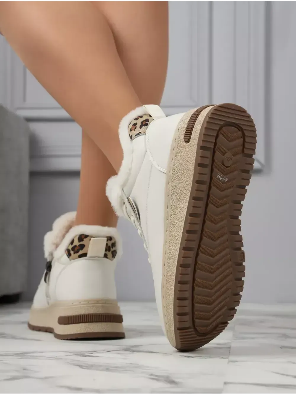 Кроссовки зимние