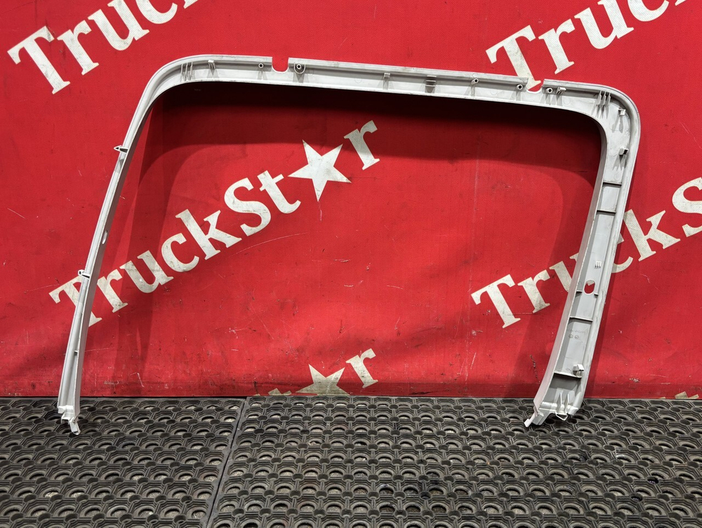 Накладка двери левая 2023г