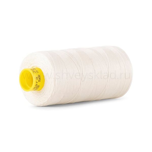 Нитка Gutermann Mara 30 (300 метров), 1 кат., для отстрочки | _001 молочный (сумрачно-белый)
