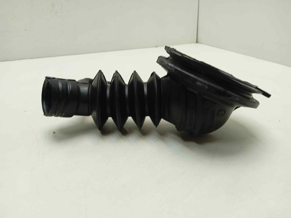 WIS24140OE/47 кт173 Сливной патрубок для стиральной машины Bosch WIS24140OE/47 б/у