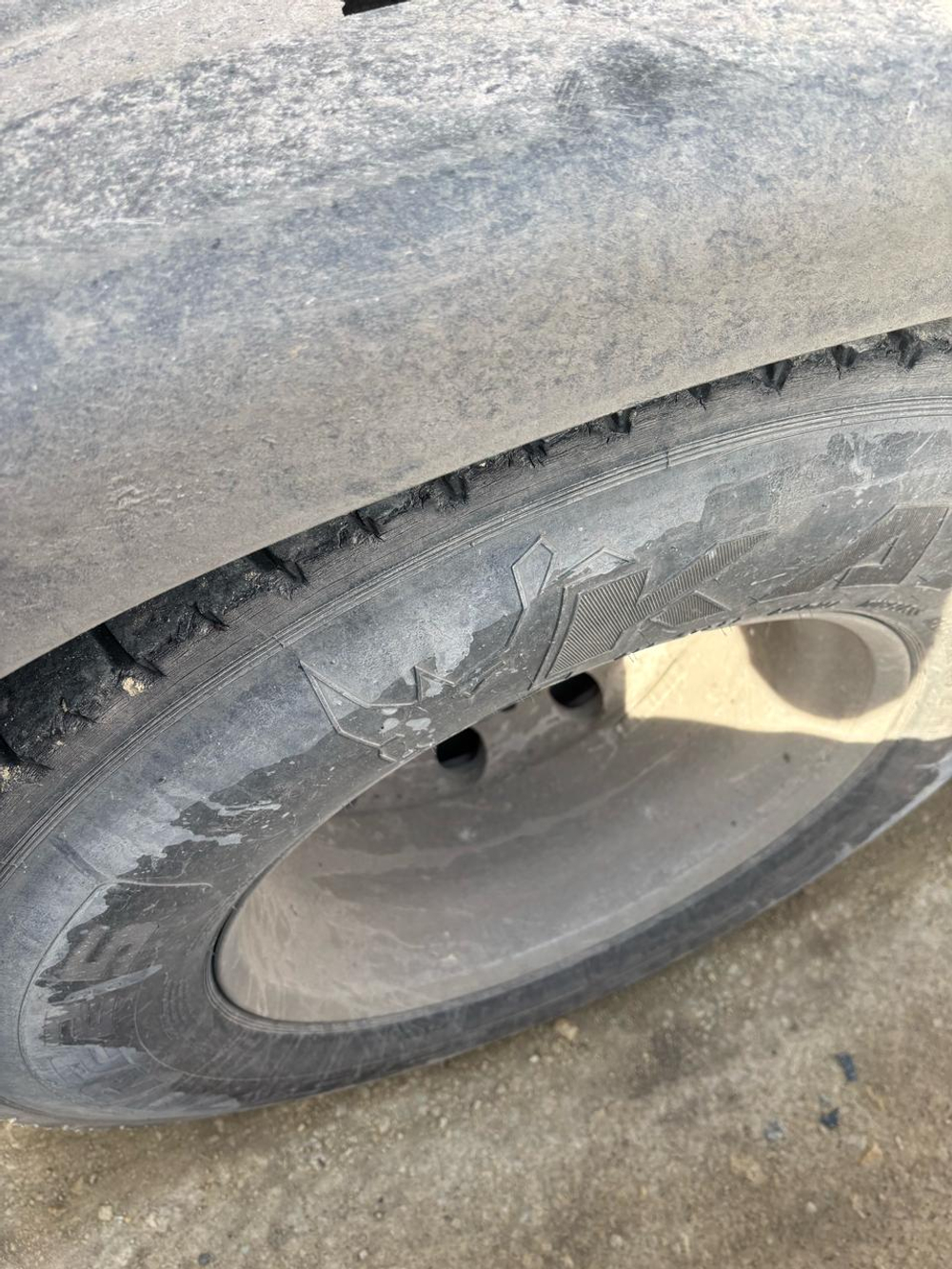Shacman (Shaanxi) SX* 4x2 Седельный тягач SX4188YY381 (Дизельный, 12,5 л, 473 л.с., АТ)