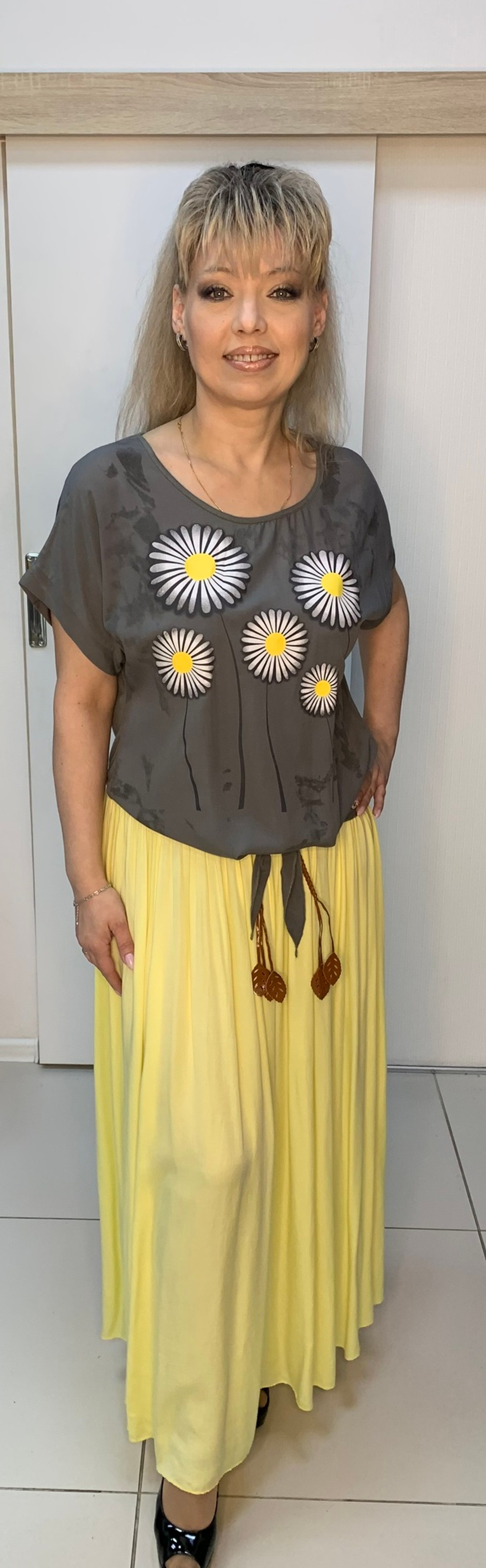 Итальянская длинная юбка на широком поясе