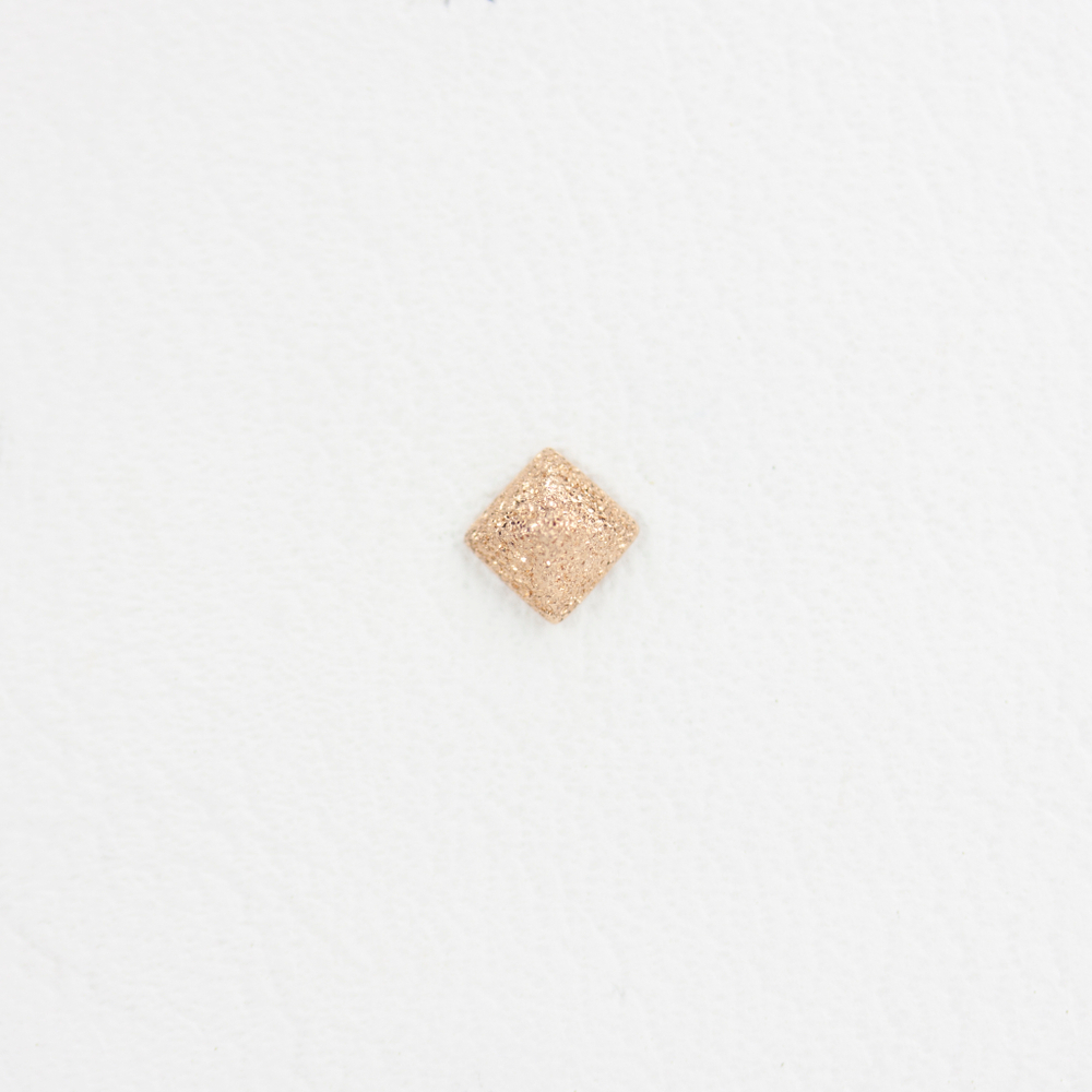 Pyrastud CrushD tops
