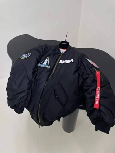 Бомбер Balenciaga