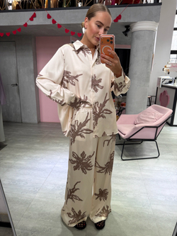 Шелковый костюм Coral Bay молочный