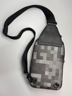 Сумка- слинг Louis Vuitton