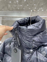 Пуховик Canada Goose