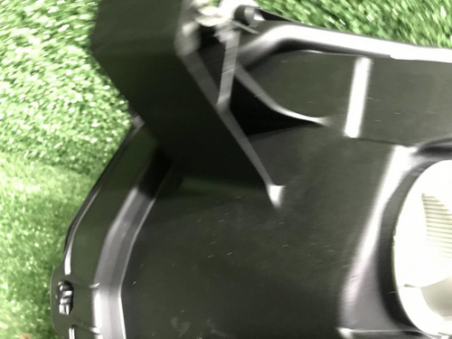 Фара правая Toyota Land Cruiser 300 (2021-н.в.) LED