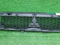Решетка радиатора Mitsubishi Outlander 2 XL 09-13