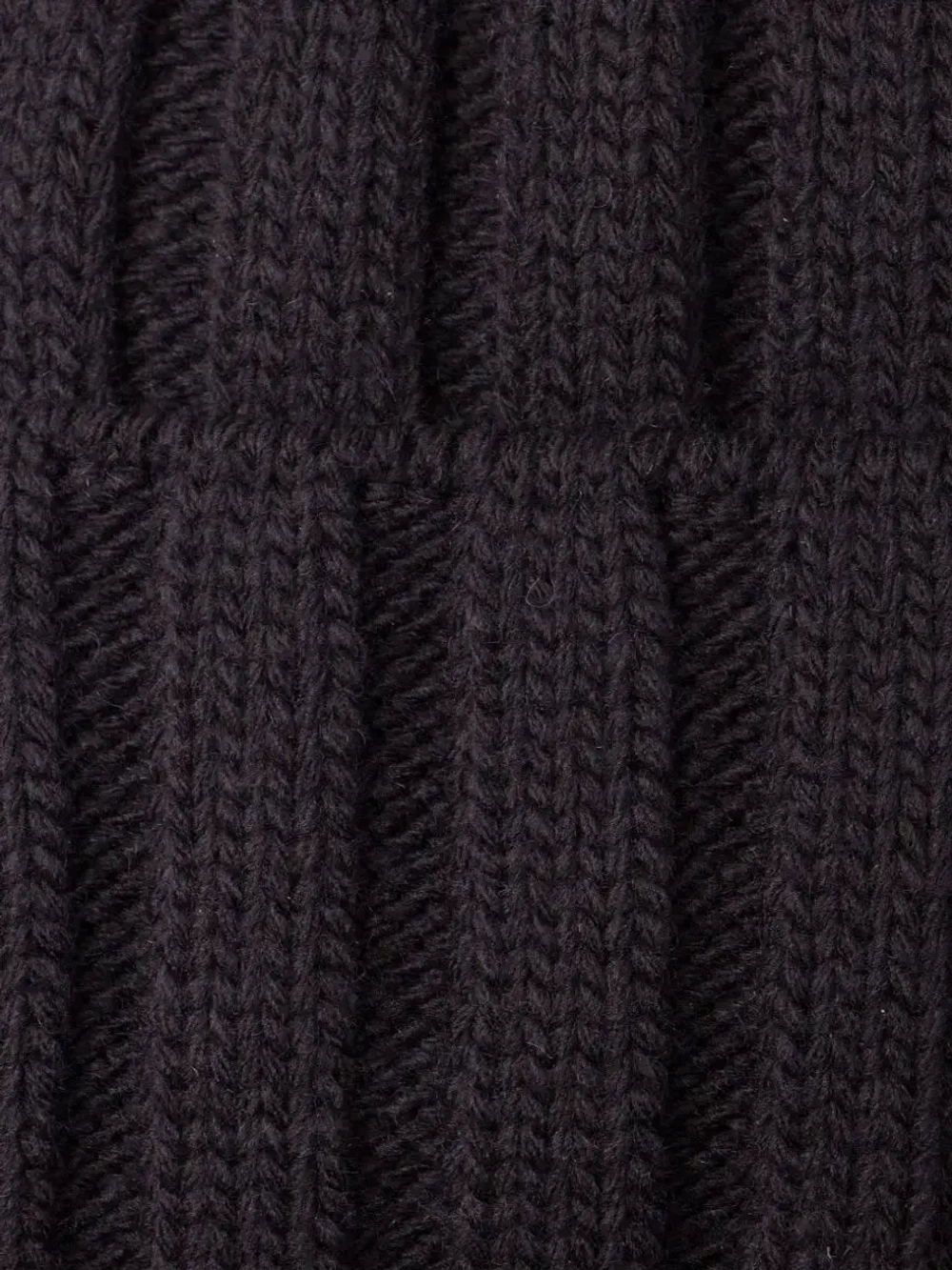 Шапка детская зимняя вязаная с помпоном