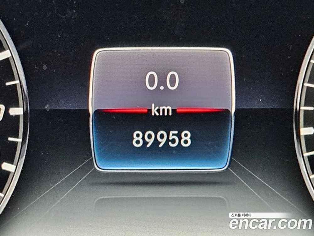 Mercedes-Benz E-Class W213 E300 Avangarde (02.2020)