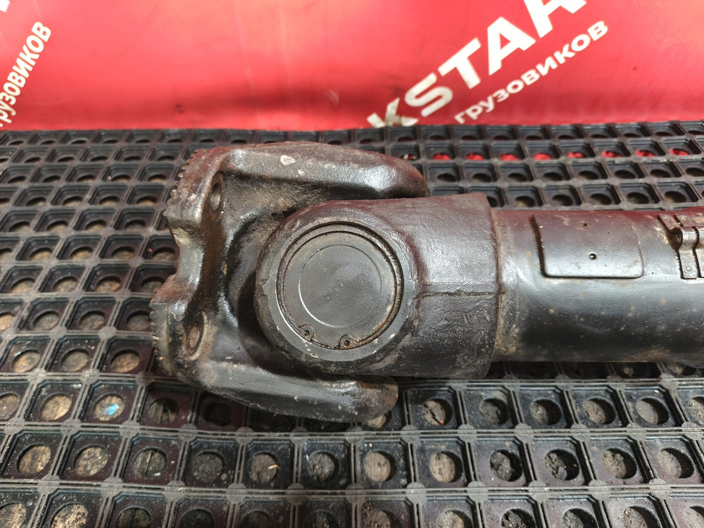 Вал карданный среднего моста 2130 мм 2023г.