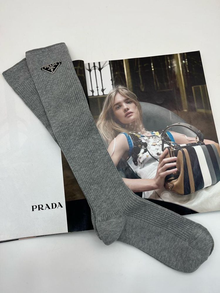 Футболка Prada