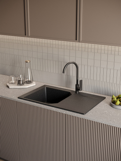 Смеситель для кухни STWORKI HWX5015-P01BK