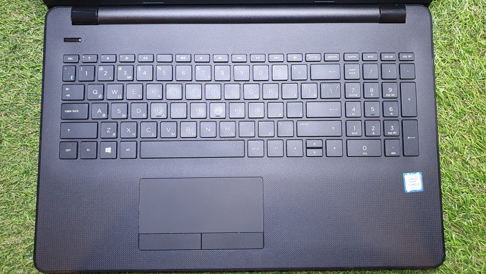 Ноутбук HP i3-6/8Gb/FHD/15-bs510ur (2GF15EA)/Windows 10