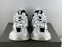 Balenciaga Track Sneaker 736330-W3SKC-9010