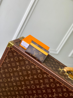 Louis Vuitton Double Card Holder