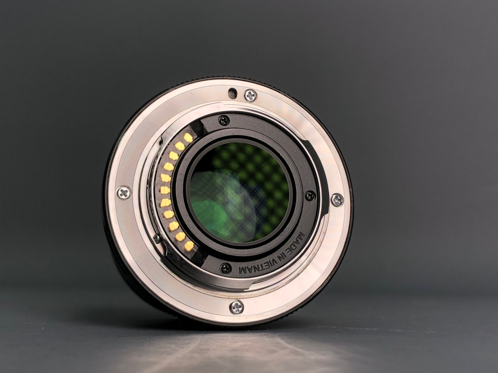 Olympus ED 45mm 1.8 MFT