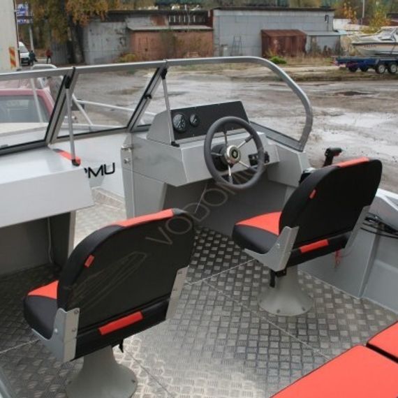 Катер алюминиевый TUNA Boats 450 DC