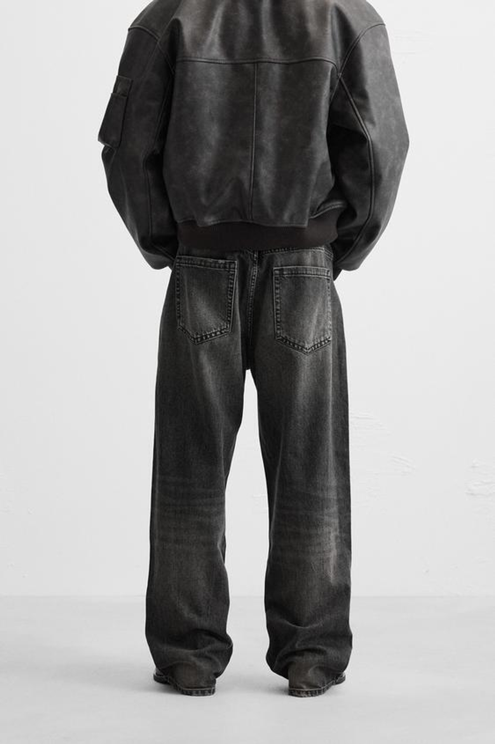 ZARA ДЖИНСЫ BAGGY FIT С ДЕКОРАТИВНОЙ СТРОЧКОЙ, УГОЛЬНЫЙ