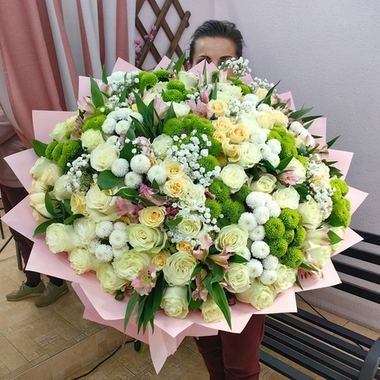 Букет-гигант в нежной гамме