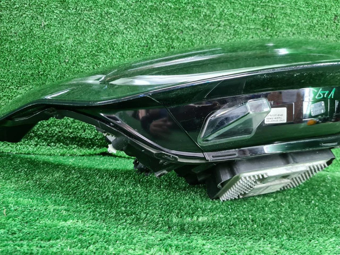 Фара правая Land-Rover Discovery 5 (2016-2021) LED