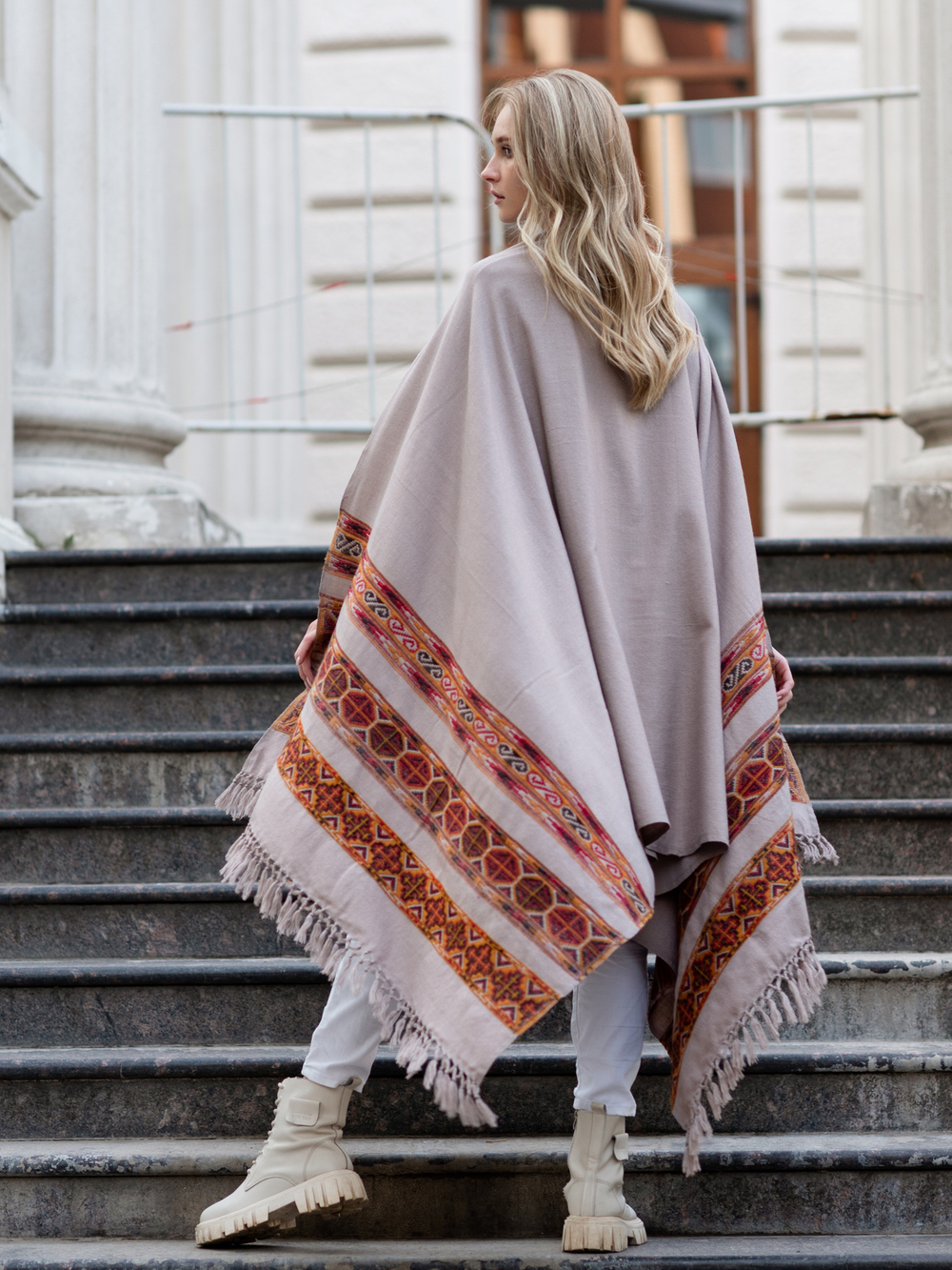 Шаль Куллу (серый)