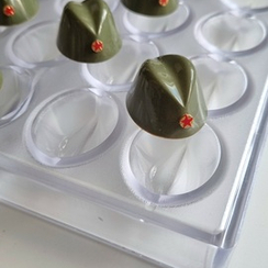 745 | Форма для шоколадных изделий "Улыбка" (275х175 мм)