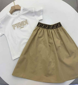 Юбка и футболка Fendi