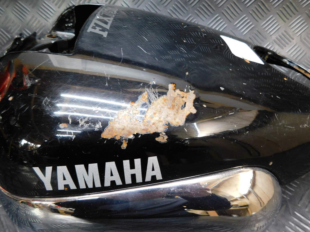 Накладка бака Yamaha FZX750 3XF.