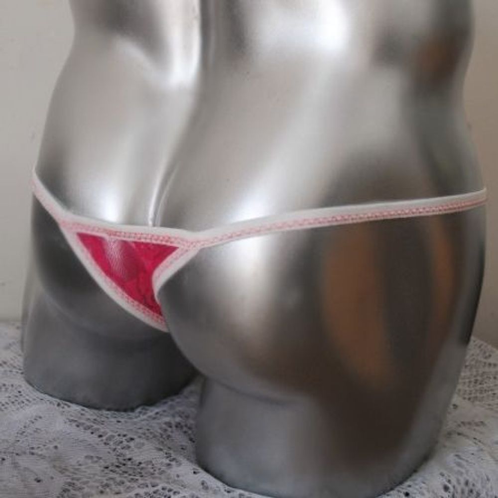 Мужское нижнее белье стринги розовые кружевные TM Collection TM0010