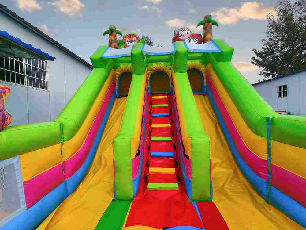 Коммерческий надувной батут «Звериная команда 2», 8*4*5 м