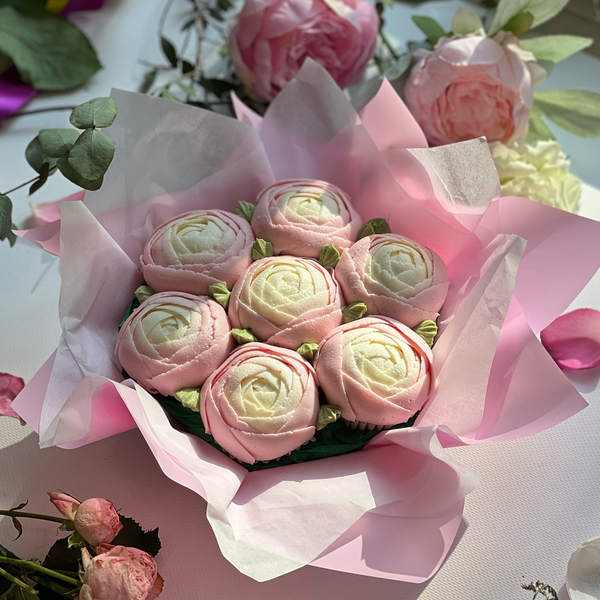 Сладкий букет - пионы для мамы 7 капкейков