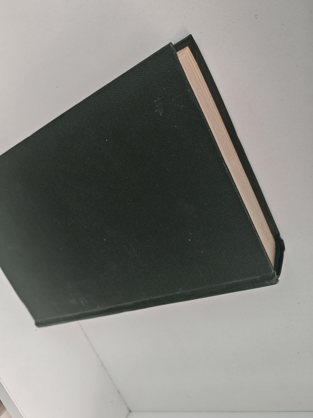 Чарльз Диккенс. Собрание сочинений в тридцати томах. Том 1. Очерки Боза. Мадфогские записки