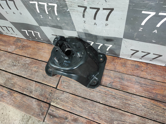 Кронштейн запасного колеса Tank 300 21-нв Б/У Оригинал 6309100XKV19C