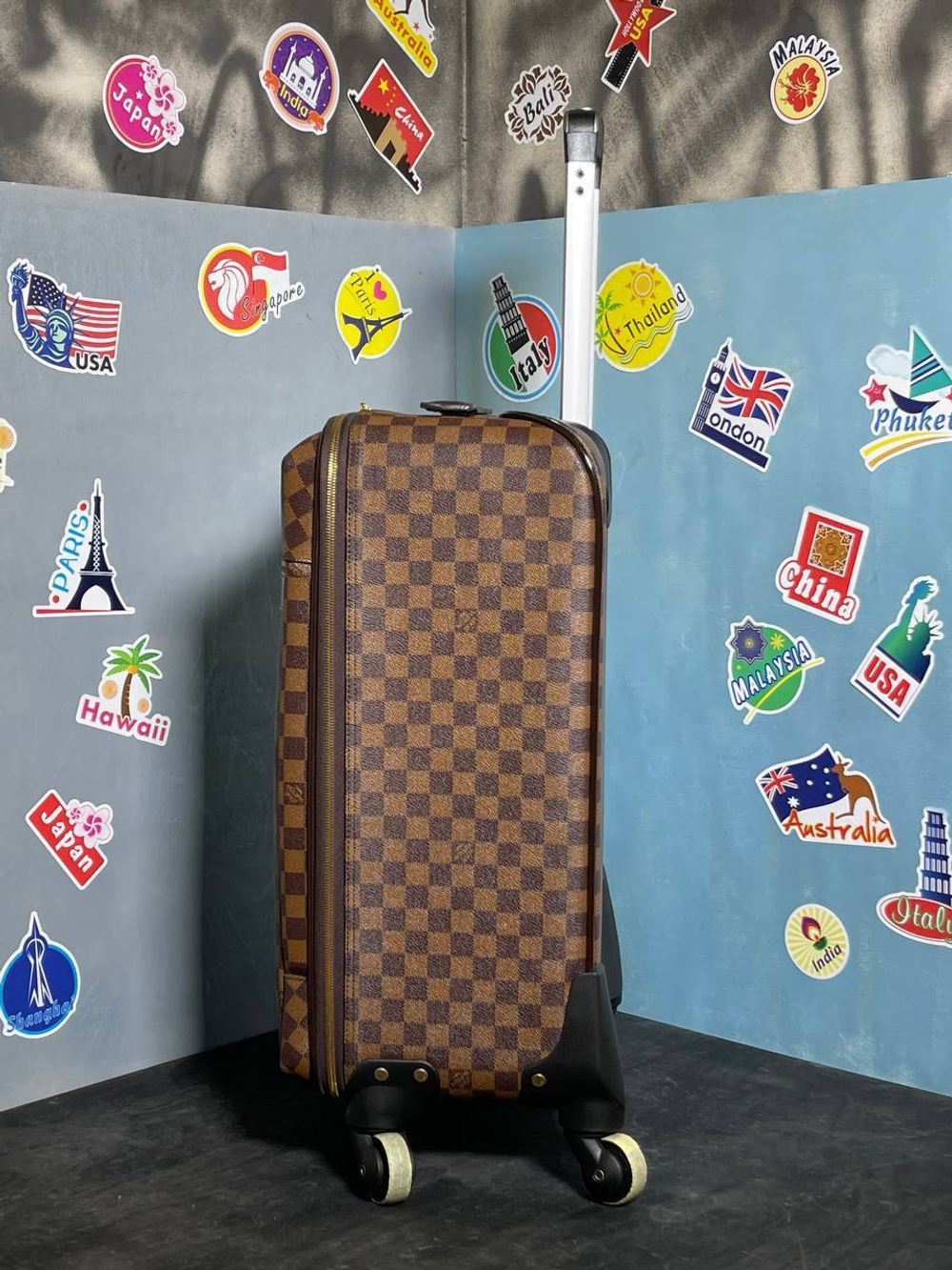 Чемодан Louis Vuitton