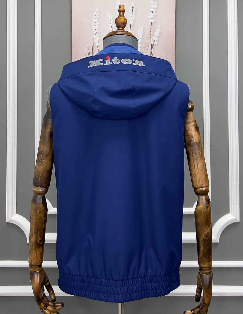 Безрукавка Kiton