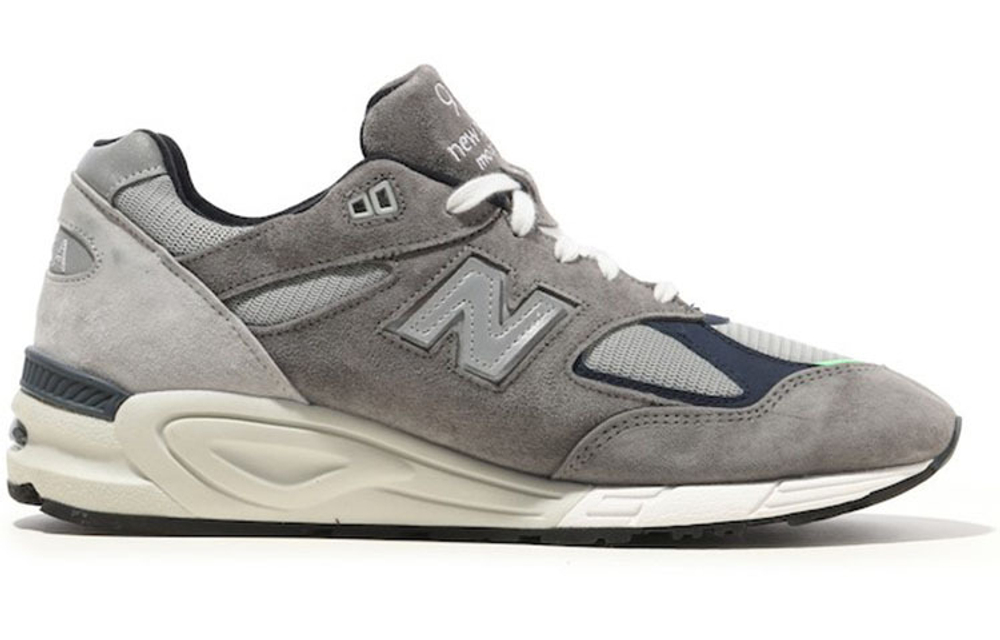 MADNESS x New Balance NB 990 V2 retro joint style trendy sports mesh shock absorption low-cut casual running shoes for men and women the same gray