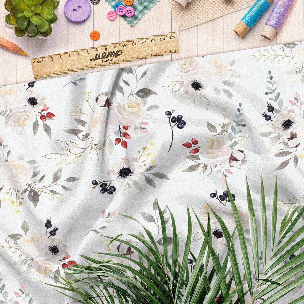 Ткань муслин нежные цветы с чёрными ягодами