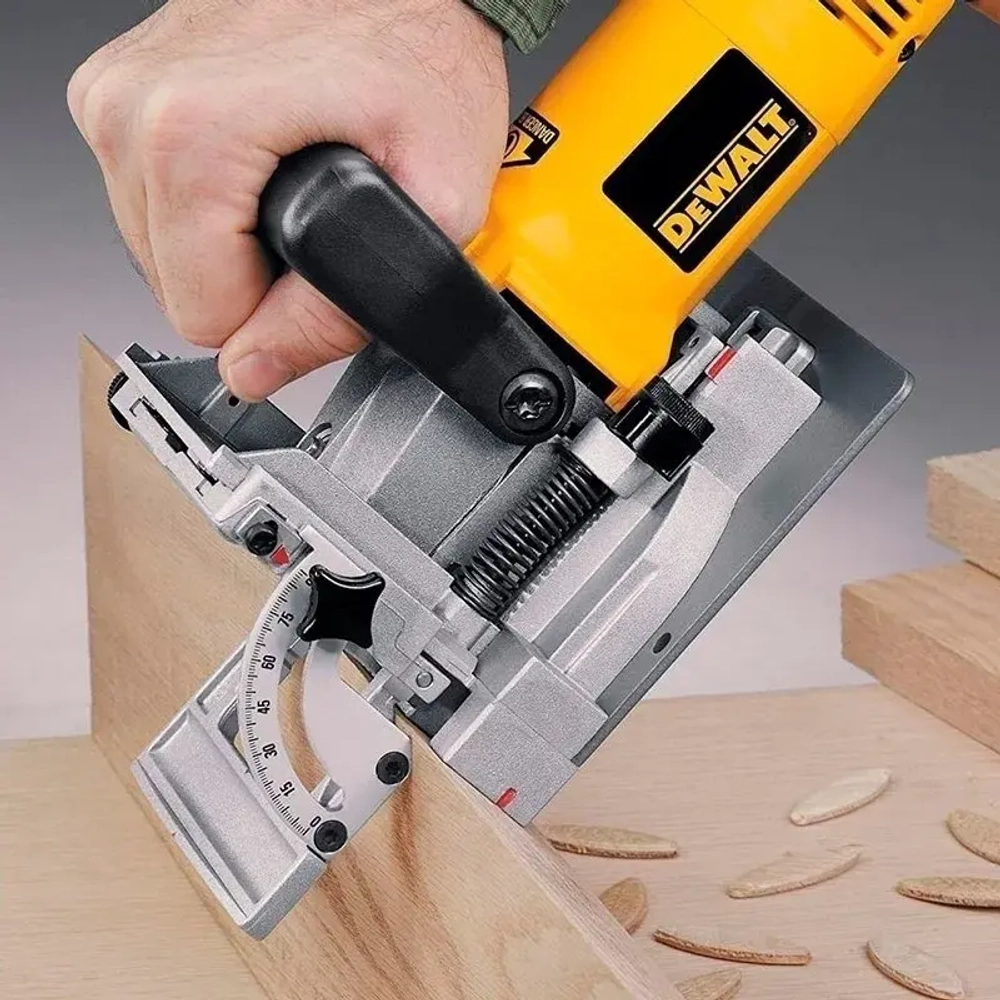 Ламельный фрезер DEWALT DW682K, DW682K-QS