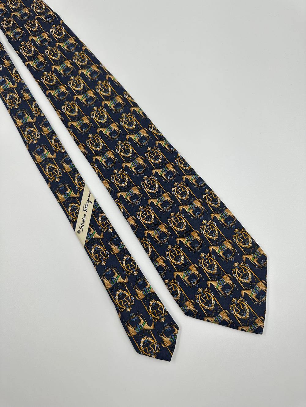 Галстук тёмно-синий с лошадьми Salvatore Ferragamo