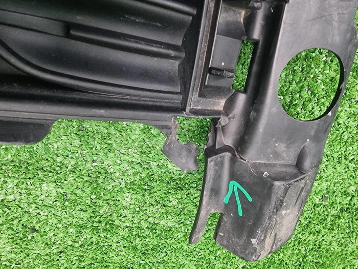 Решетка переднего бампера Citroen DS4 (2010-2015)