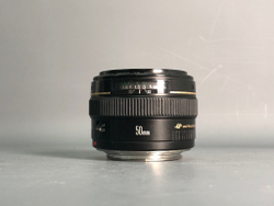 Canon EF 50 mm f/1.4 USM