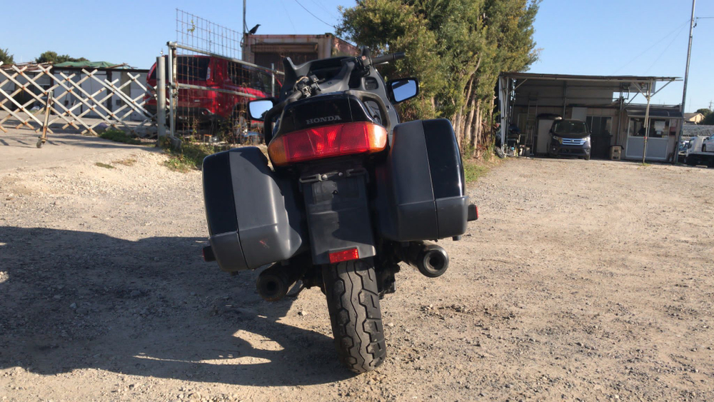 Honda ST 1100 Pan European  JH2SC2620RM400027