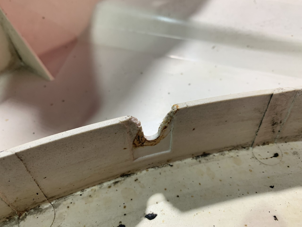 Корпус подножек правый 2023г.