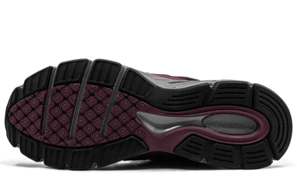 New Balance Nb 990 V4 Hyper Sneakers