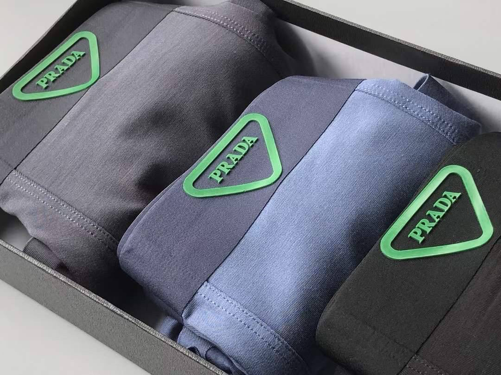Комплект белья Prada
